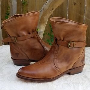 The Frye company booties Size 10 M